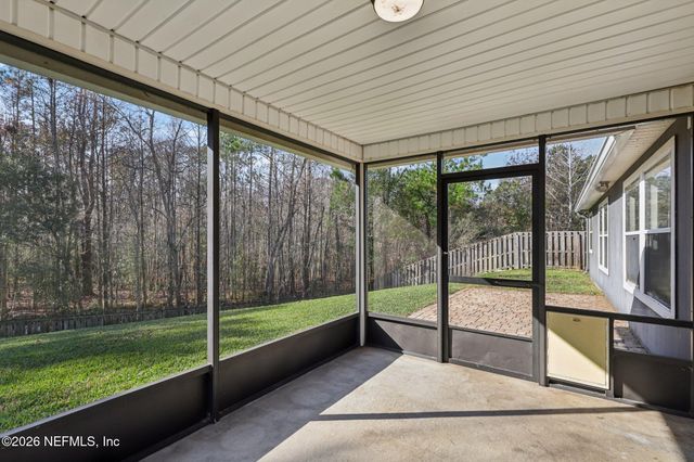 2124 CREEKMONT Drive, Middleburg, FL 32068