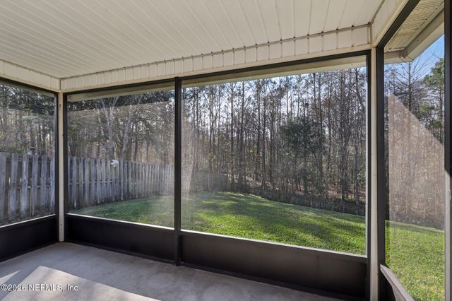 2124 CREEKMONT Drive, Middleburg, FL 32068