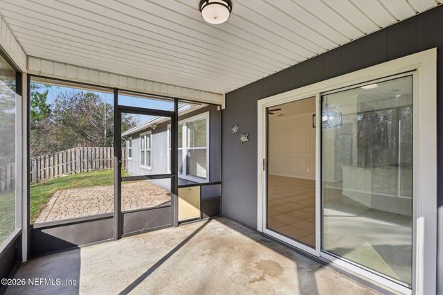 2124 CREEKMONT Drive, Middleburg, FL 32068