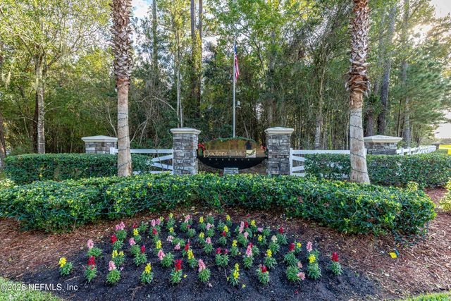 2124 CREEKMONT Drive, Middleburg, FL 32068