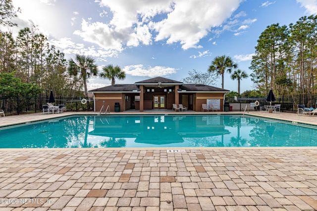 2124 CREEKMONT Drive, Middleburg, FL 32068