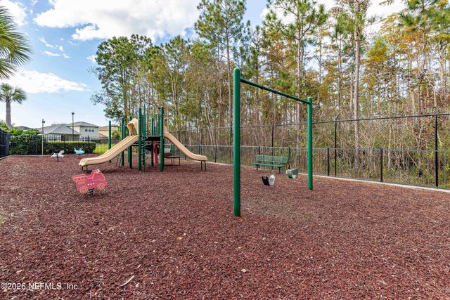 2124 CREEKMONT Drive, Middleburg, FL 32068