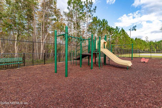 2124 CREEKMONT Drive, Middleburg, FL 32068