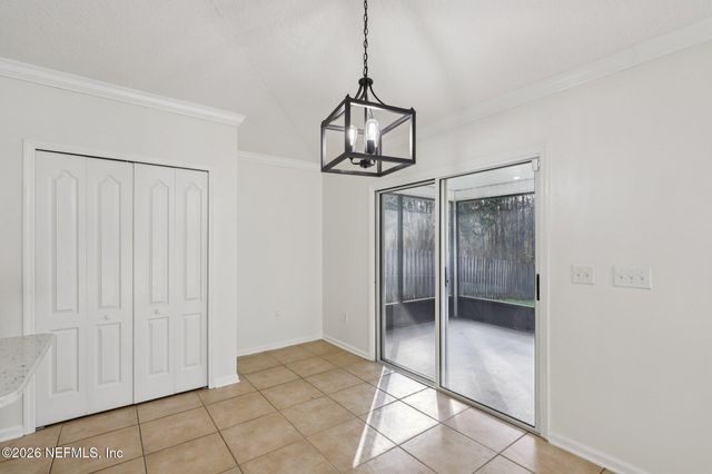 2124 CREEKMONT Drive, Middleburg, FL 32068