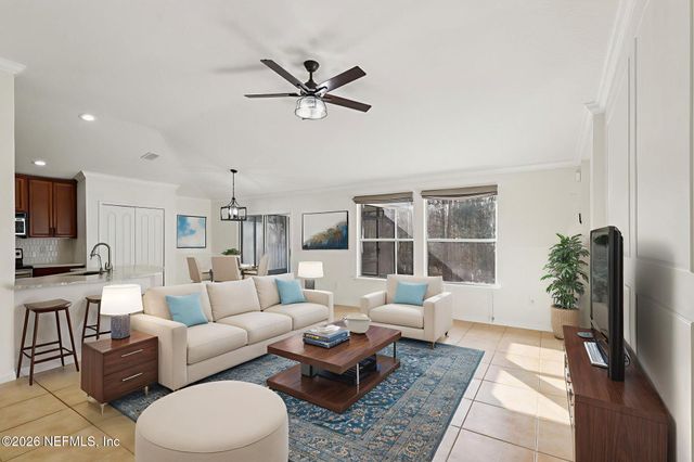 2124 CREEKMONT Drive, Middleburg, FL 32068