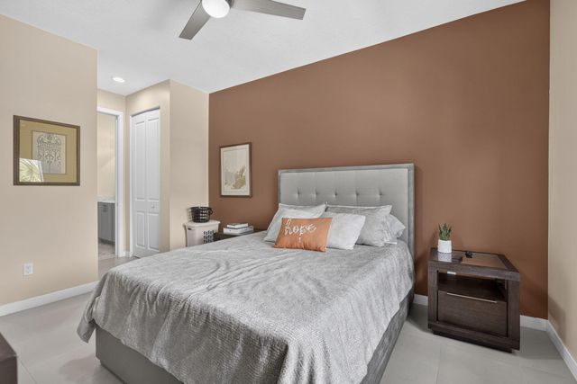 1431 PIONEER Way, Royal Palm Beach, FL 33411