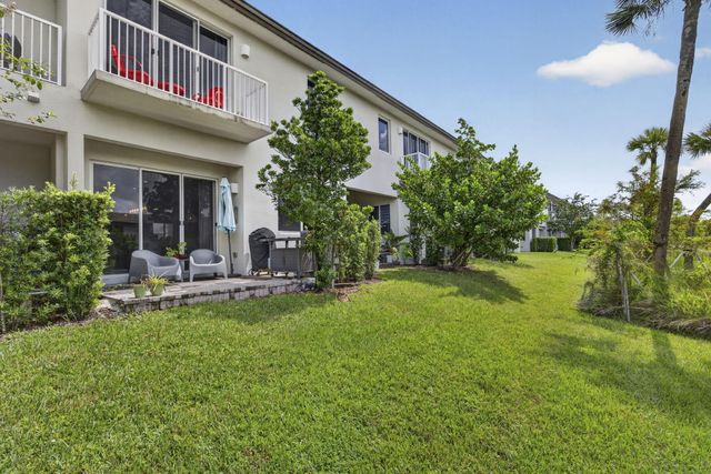 1431 PIONEER Way, Royal Palm Beach, FL 33411