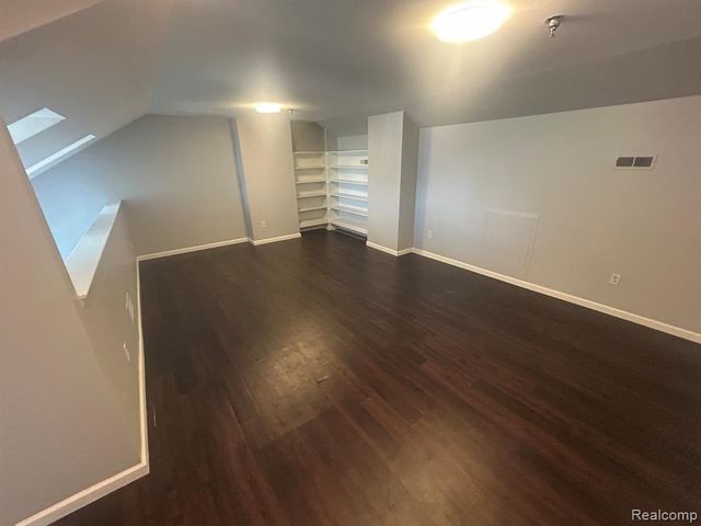 15626 Stone Crossing Drive, Southfield, MI 48075