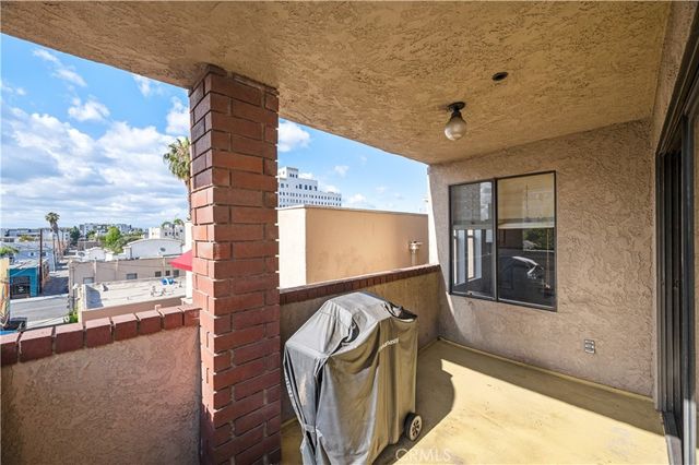 35 Linden 410, Long Beach, CA 90802