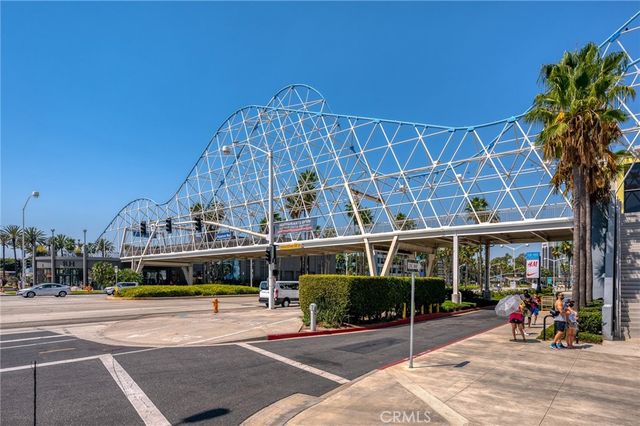 35 Linden 410, Long Beach, CA 90802