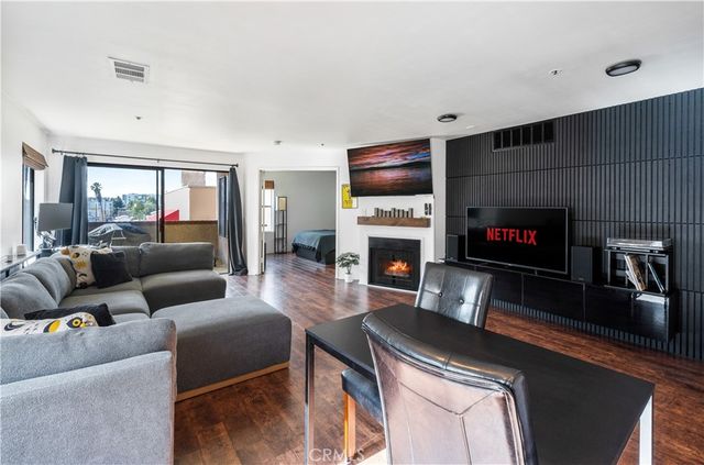 35 Linden 410, Long Beach, CA 90802