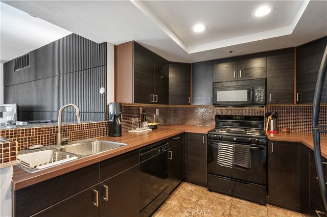 35 Linden 410, Long Beach, CA 90802