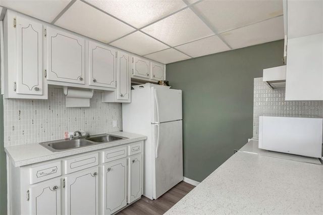 1200 N SHORE DRIVE NE 205, St Petersburg, FL 33701