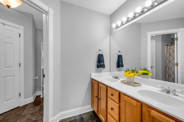 7945 Boone Trce, Nashville, TN 37221