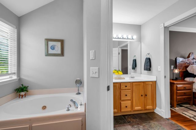 7945 Boone Trce, Nashville, TN 37221