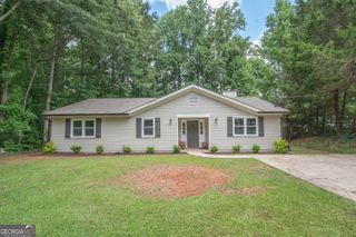 37 Lynn Circle, Newnan, GA 30263
