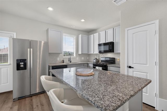 14040 Lamprey Drive, Conroe, TX 77384
