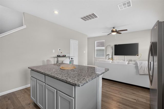 14040 Lamprey Drive, Conroe, TX 77384