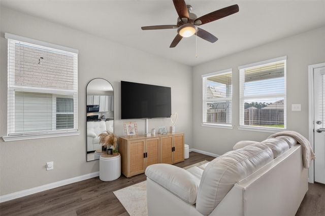 14040 Lamprey Drive, Conroe, TX 77384
