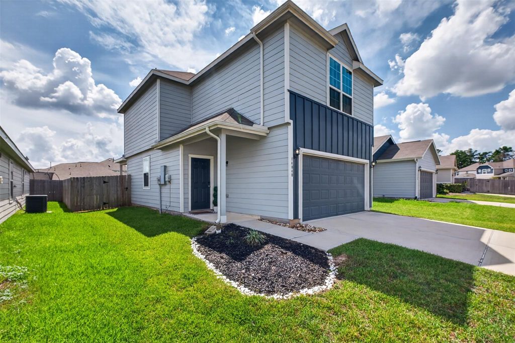 14040 Lamprey Drive, Conroe, TX 77384