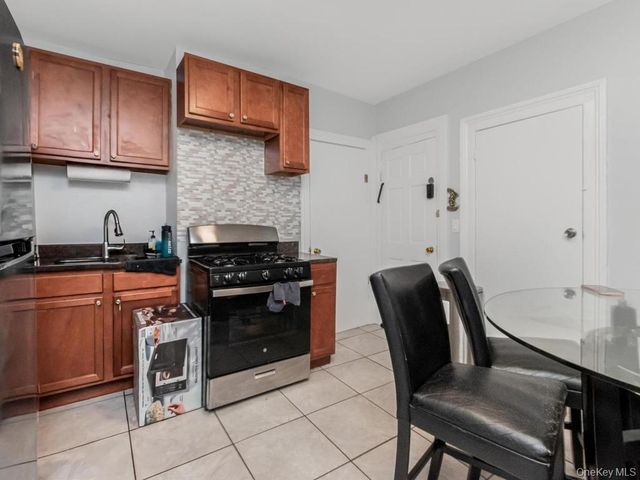 18 Porach Street, Yonkers, NY 10701