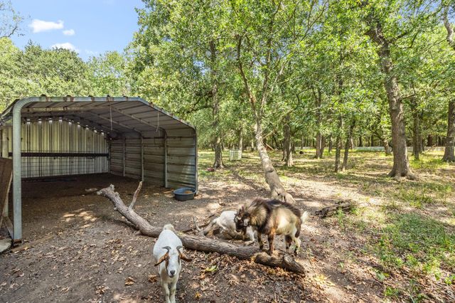 23602 Interstate 10, Wallisville, TX 77597