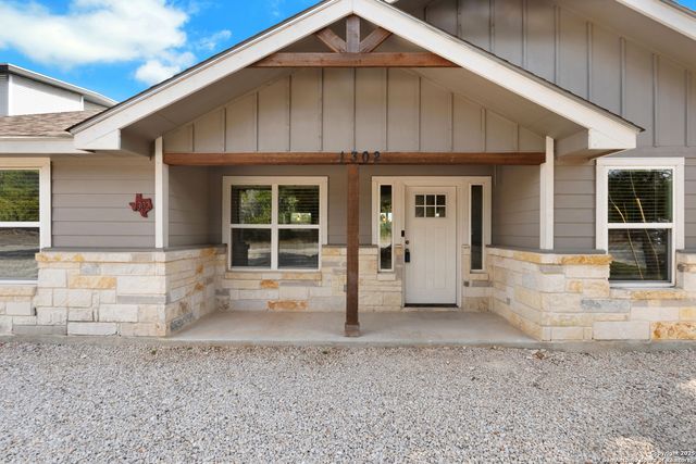 1302 Echo Meadow, Spring Branch, TX 78070