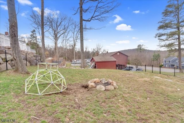 40 Alvin Rd, West Milford Twp., NJ 07480