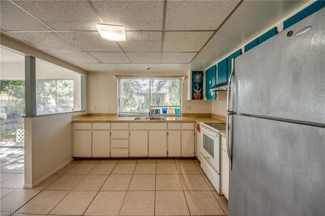 1384 Sourwood CT, North Fort Myers, FL 33917