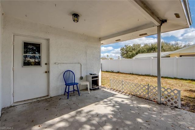 1384 Sourwood CT, North Fort Myers, FL 33917