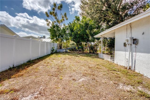 1384 Sourwood CT, North Fort Myers, FL 33917