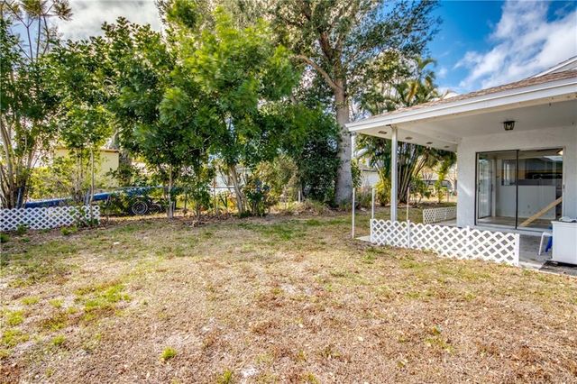 1384 Sourwood CT, North Fort Myers, FL 33917