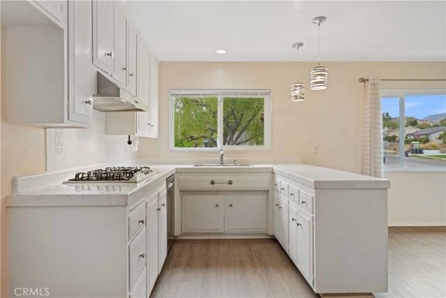 4694 Walnut, Simi Valley, CA 93063