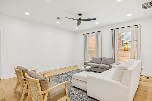 503 N Peak Street, Dallas, TX 75246