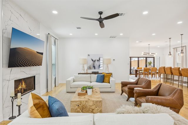 503 N Peak Street, Dallas, TX 75246