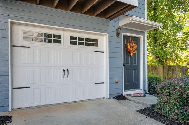 1761 Liberty Parkway, Atlanta, GA 30318