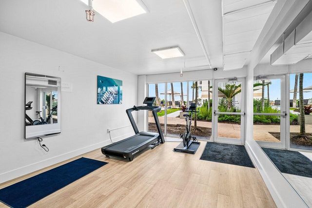 180 Lake Drive 2-302, Palm Beach Shores, FL 33404