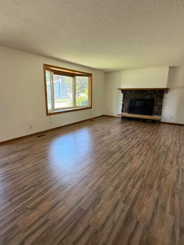 1905 S Calvin Rd, Veradale, WA 99037