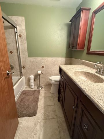 1905 S Calvin Rd, Veradale, WA 99037