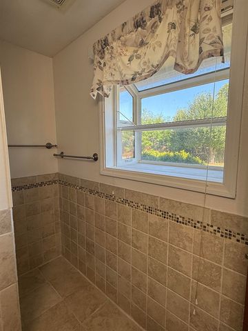 1905 S Calvin Rd, Veradale, WA 99037