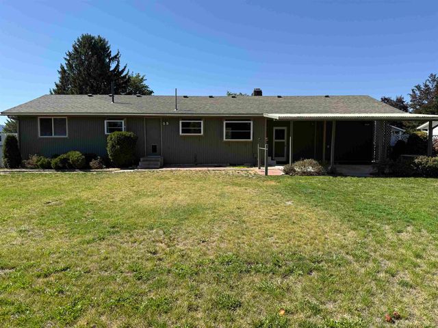 1905 S Calvin Rd, Veradale, WA 99037