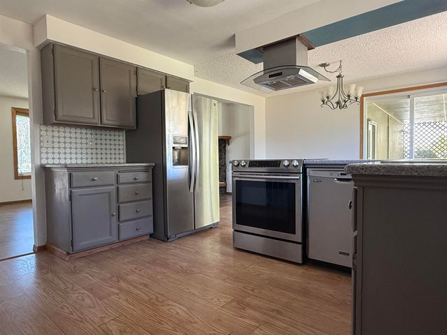 1905 S Calvin Rd, Veradale, WA 99037