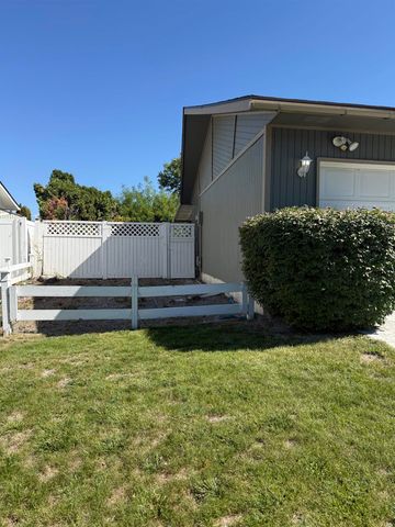 1905 S Calvin Rd, Veradale, WA 99037