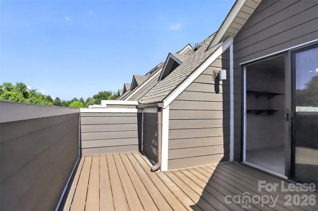 948 Broad River Lane, Charlotte, NC 28211