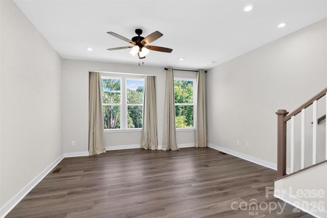 948 Broad River Lane, Charlotte, NC 28211