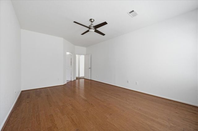 7304 Summit Parc Drive, Dallas, TX 75249