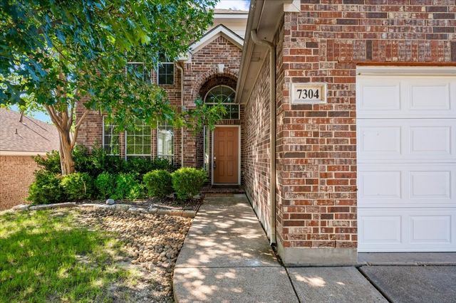 7304 Summit Parc Drive, Dallas, TX 75249