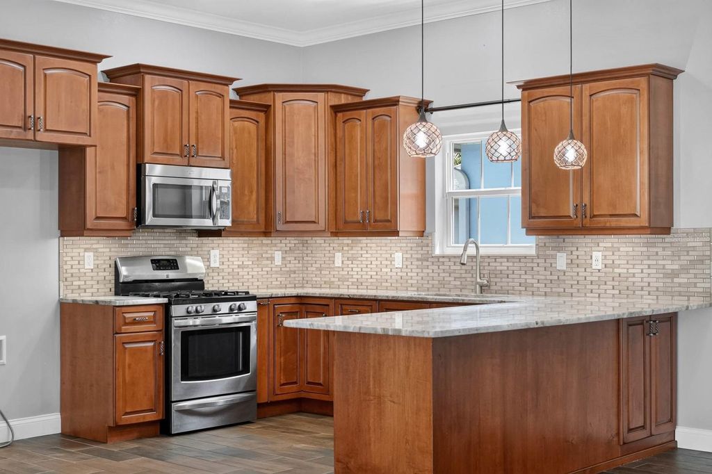 Image 18 of property listing at 3650 PONETA AVENUE, New Smyrna Beach, FL 32168