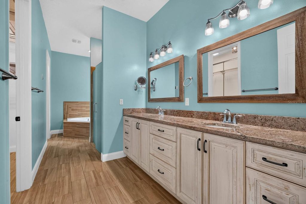 Image 23 of property listing at 3650 PONETA AVENUE, New Smyrna Beach, FL 32168