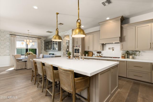 509 E HAYWARD Avenue, Phoenix, AZ 85020